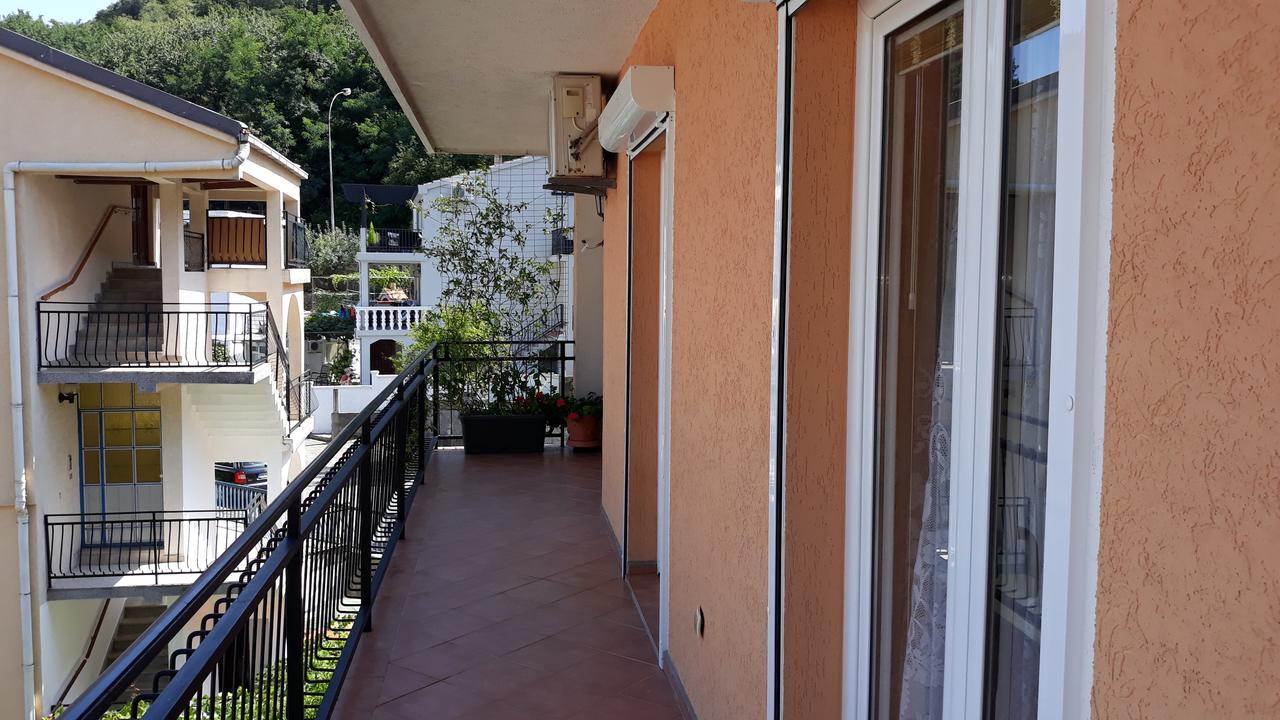 Guesthouse Djacic Budva Exterior foto